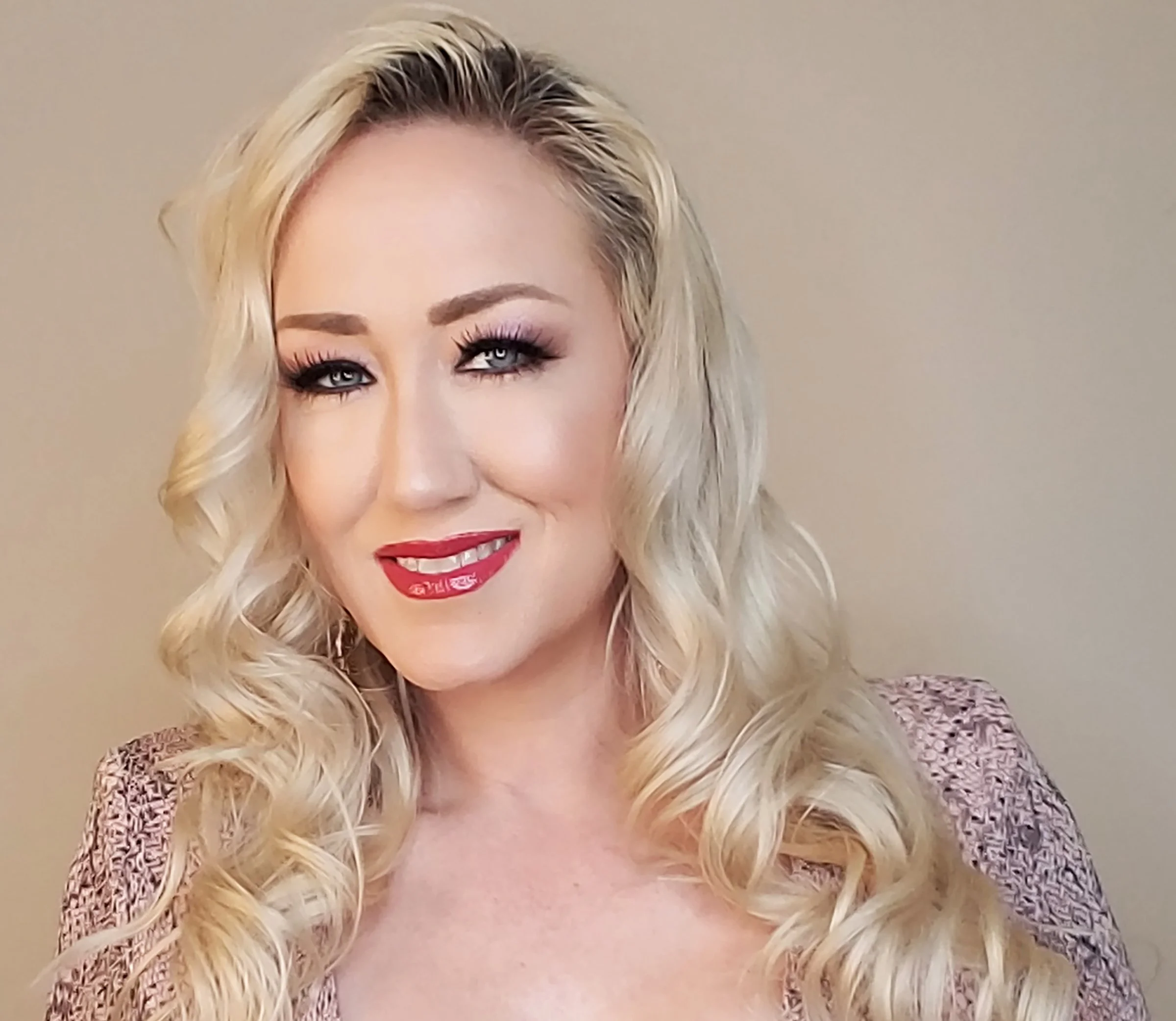 Portrait of Alana Evans